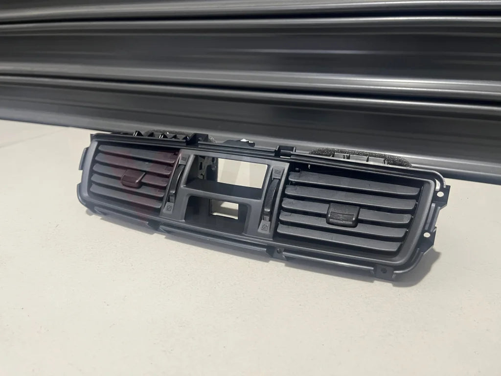 Centre Dash Vent to suit Mitsubishi Lancer Evolution 7 / 8 / 9 CT9A MR512558 Interior