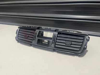 Centre Dash Vent to suit Mitsubishi Lancer Evolution 7 / 8 / 9 CT9A MR512558 Interior