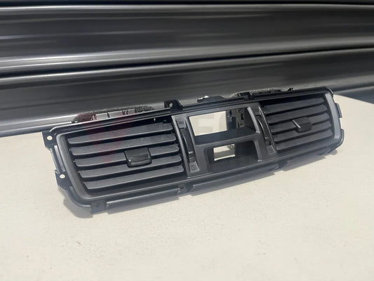 Centre Dash Vent to suit Mitsubishi Lancer Evolution 7 / 8 / 9 CT9A MR512558 Interior