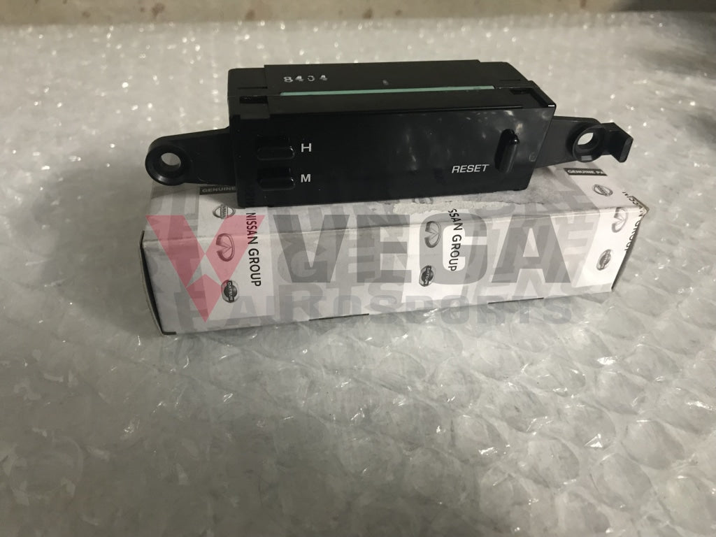 Clock (In-Dash) to suit Nissan Skyline R32 GTR **Discontinued, Limited Stock** - Vega Autosports