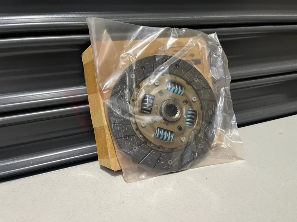Clutch Disc (180Mm) To Suit Datsun Sunny Truck B120 10.1975 ~ 08.1984 C0100-50A01 Gearbox And