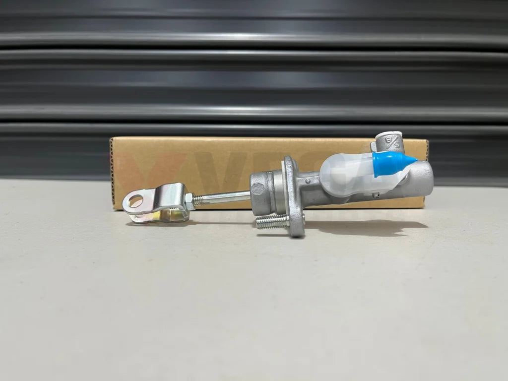 Clutch Master Cylinder Assembly To Suit Mitsubishi Lancer Evolution 7 / 8 9 Ct9A Mr519378 Gearbox