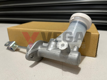 Clutch Master Cylinder Assy To Suit Mitsubishi Lancer Evolution 4 5 6 Cn9A Cp9A Mr244839 Brakes