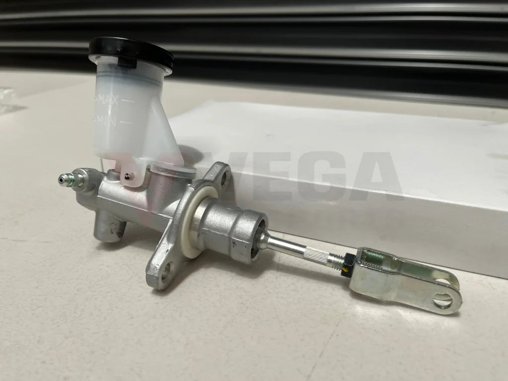 Clutch Master Cylinder (Bottom Outlet) To Suit Nissan 200Sx S14 & S15 Gearbox And Transmission