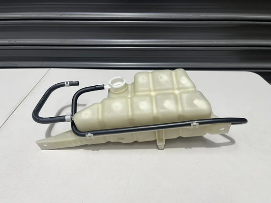 Coolant Reservoir Tank Assembly To Suit Nissan R35 Gtr 21710-Jf00A Cooling