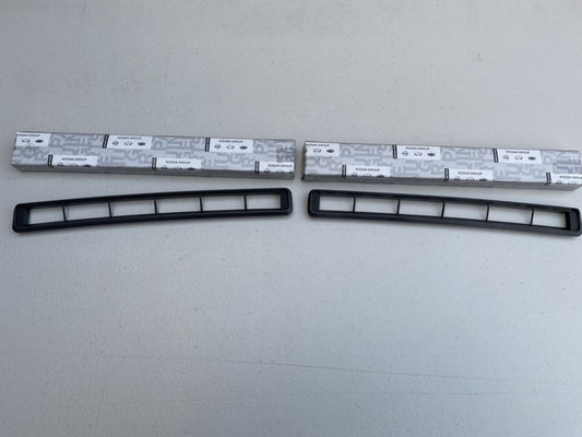 Defroster Vents RHS/LHS Set (Grey) to suit Datsun 1200 B110 B120 Sunny - Vega Autosports