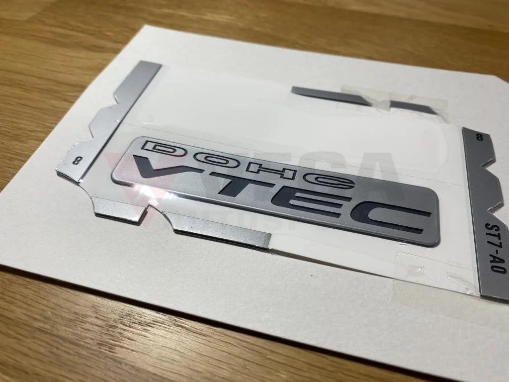 'DOHC VTEC' Emblem Badge to suit Honda Integra Type R B18C1 B18C5 DC2 90-01 - Vega Autosports
