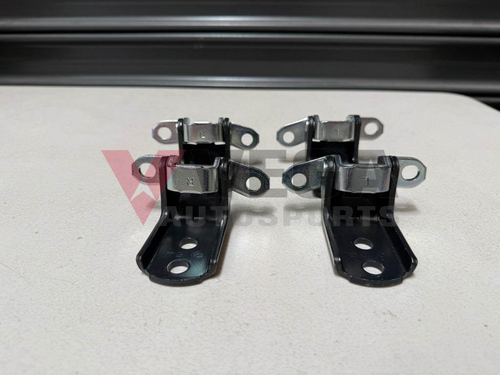 Door Hinge Assembly (4-piece) to suit Nissan Skyline R34 Coupe 80400-AM800 80401-AM800 Exterior