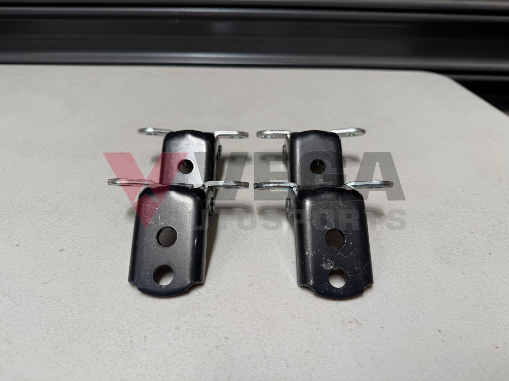 Door Hinge Assembly (4-piece) to suit Nissan Skyline R34 Coupe 80400-AM800 80401-AM800 Exterior