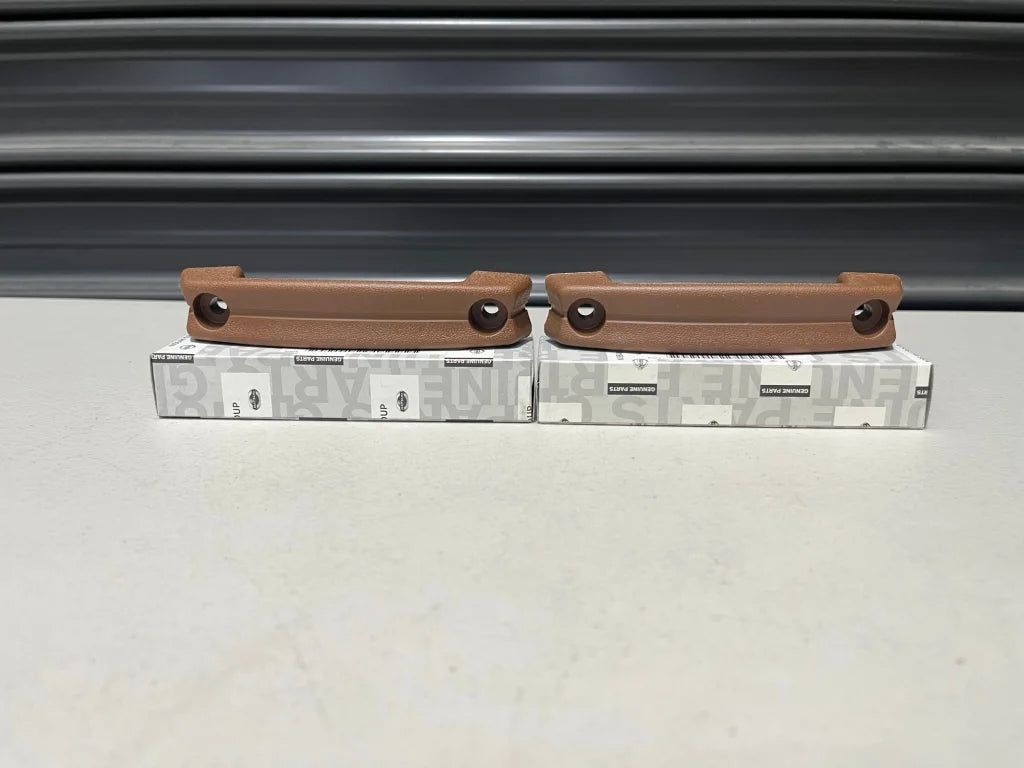 Door Pull Handles Brown Set (2-Piece) To Suit Datsun 1200 B110 B120 Ute Sunny 80960-C6000 Interior