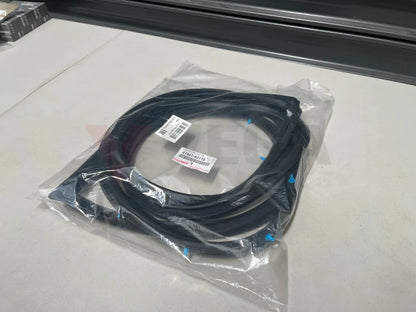 Door Weatherstrip (Rhs) To Suit Toyota Landcruiser 75 78 79 Ute 67861-60110 Body Mouldings / Seals