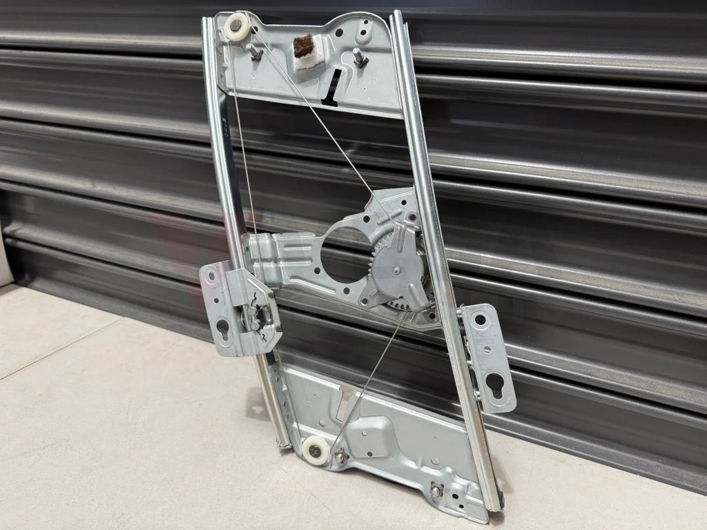 Door Window Regulator (RHS) to suit Nissan Skyline R32 GTR / GTS-T Coupe 80720-04U20 - Vega Autosports