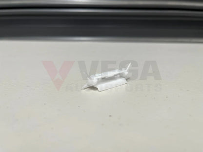 Drip Mould Clip (Clear) To Suit Mitsubishi Lancer Evolution 4 / 5 6 6.5 Mr191500 Exterior