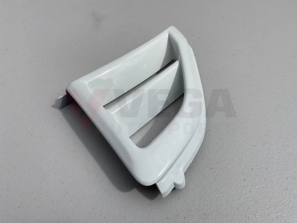 Driver Side Bumper Vent (White) to suit Mitsubishi Lancer Evolution 6.5 TME CP9A - Vega Autosports