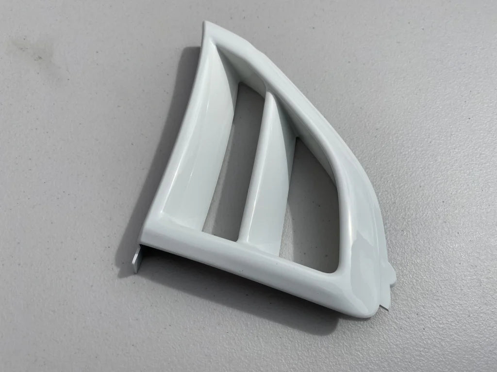 Driver Side Bumper Vent (White) to suit Mitsubishi Lancer Evolution 6.5 TME CP9A - Vega Autosports