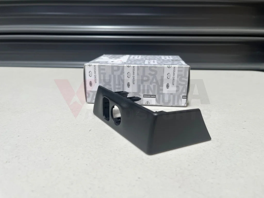 Electric Mirror Switch Control Finisher Panel To Suit Nissan R35 Gtr Dba (11-16) 68211-Kb50A