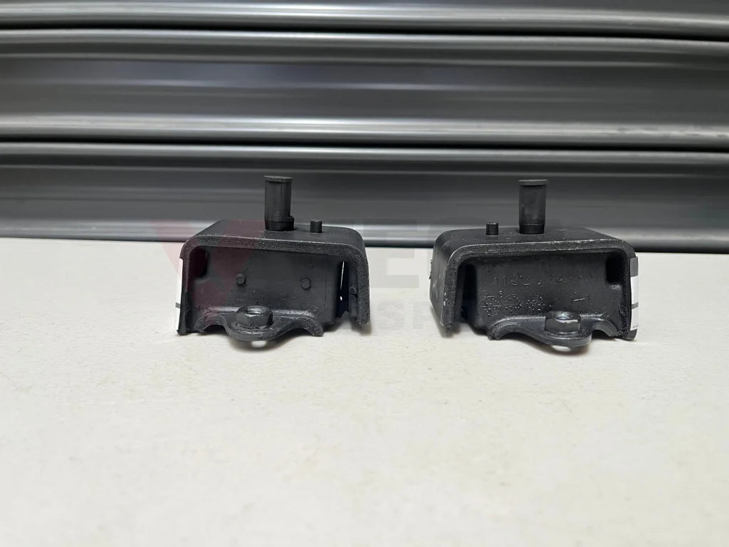 Engine Mount Insulator Set (Rhs & Lhs) To Suit Nissan 240Z / 260Z 280Z 11220-N3300