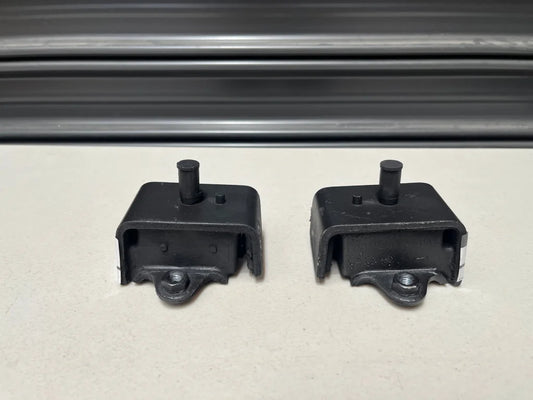 Engine Mount Insulator Set (Rhs & Lhs) To Suit Nissan 240Z / 260Z 280Z 11220-N3300