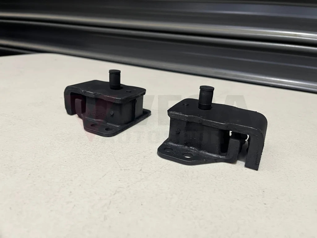 Engine Mount Set (2-Piece) To Suit Datsun 510 L16 1968-73 11220-A3500