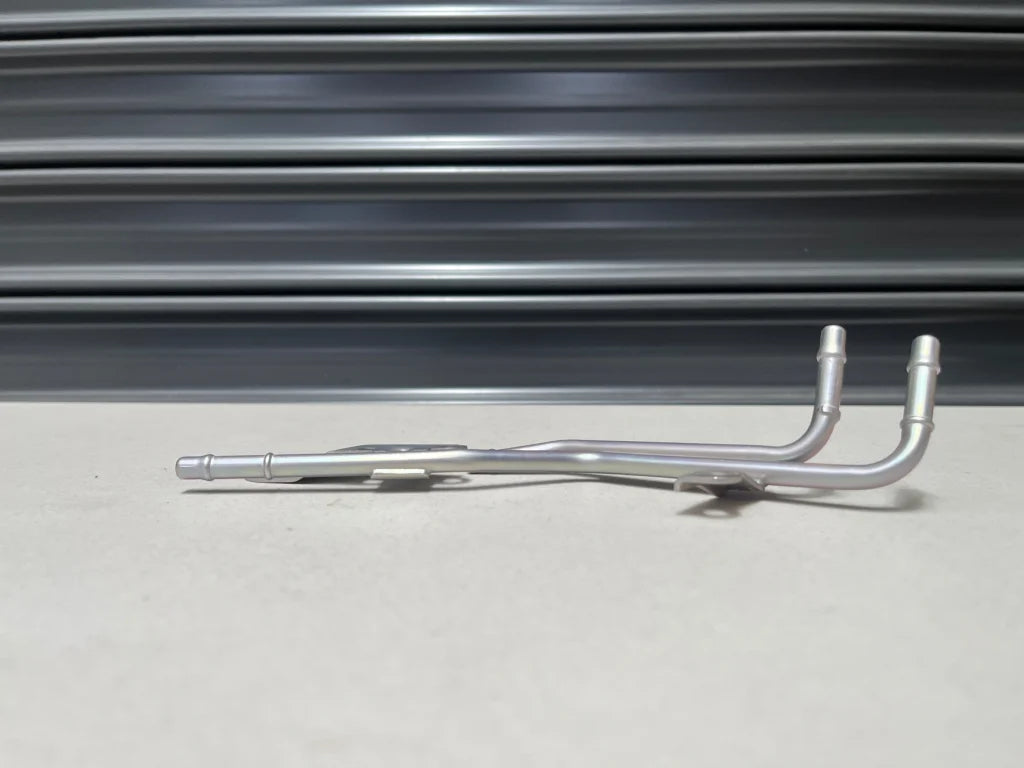 Engine to Fuel Rail Lower Fuel Tube to suit Nissan Skyline R33 / R34 GTR RB26 17521-24U00 Engine