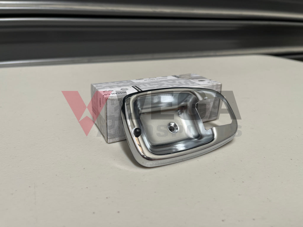 Escutcheon Inside Handle Rhs To Suit Datsun Sunny 1200 B110 B120 Ute - 80510-H1000 Interior