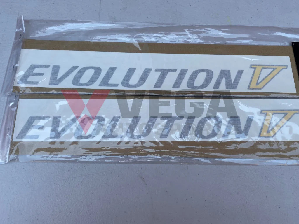 "Evolution V" Decal Set to suit Mitsubishi Lancer Evo 5 CP9A MR416742 - Vega Autosports