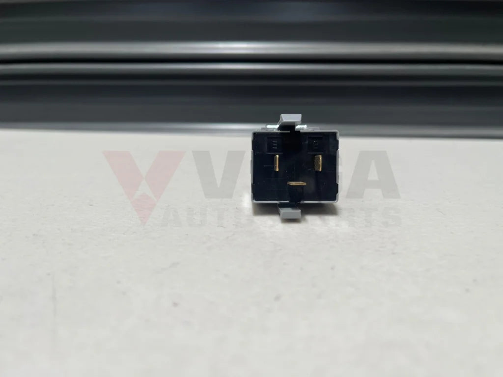 Flasher Unit Hazard Relay 3Pin To Suit Mitsubishi Lancer Evolution 4 5 6 Mb627891 Electrical