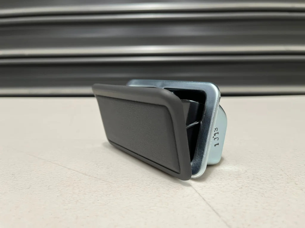 Floor Console Rear Ashtray To Suit Mitsubishi Lancer 7 / 8 9 Ct9A Exterior