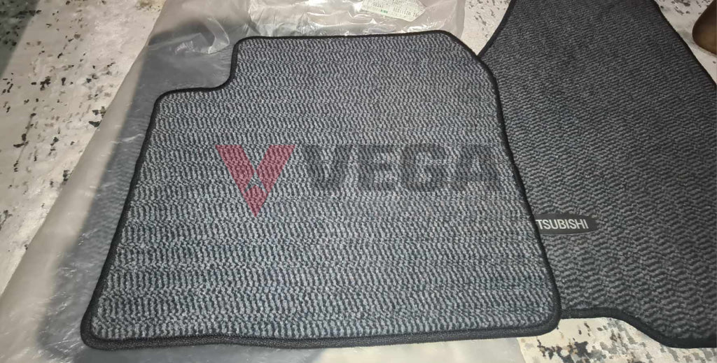 Floor Mats (4-Piece) To Suit Mitsubishi Lancer Evolution 5 / 6 Cp9A - Used Interior