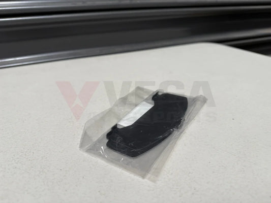 Front Brake Pad Shim Kit to suit Mitsubishi Lancer Evolution 2 / 3 MR389651 Exterior
