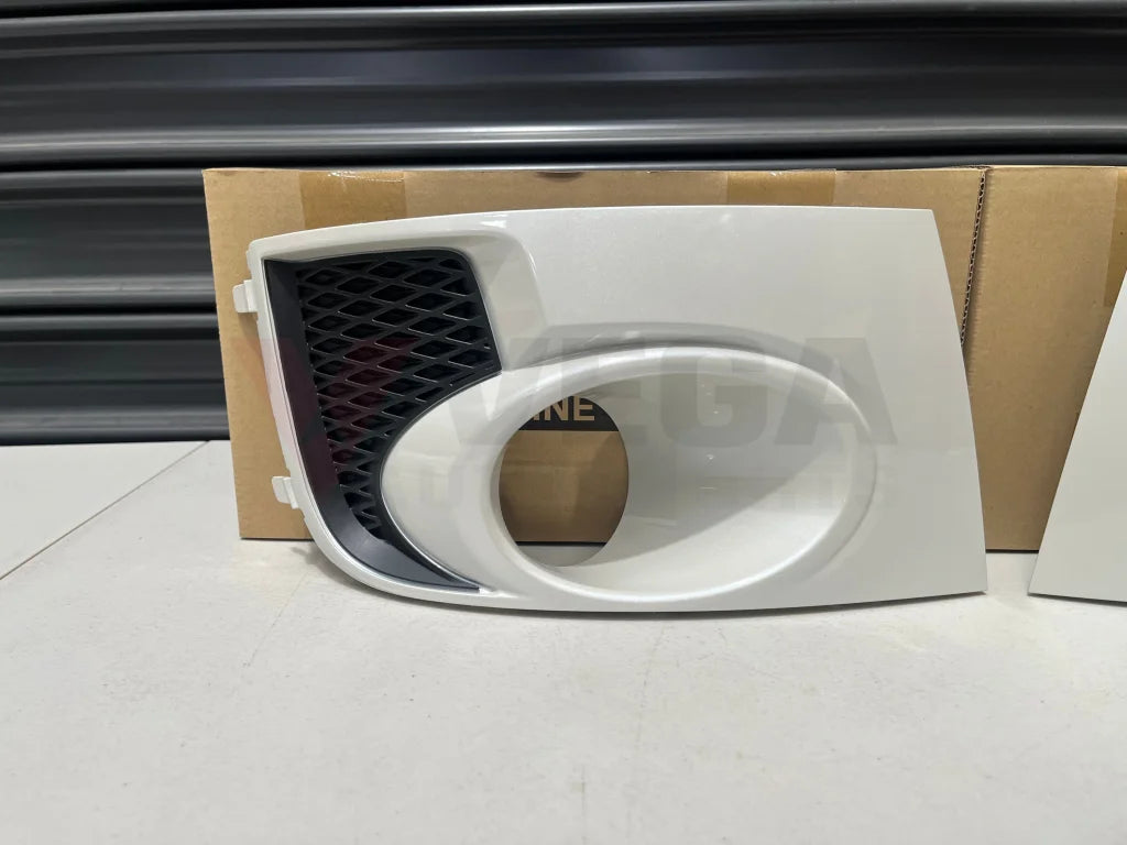 Front Bumper Fog Light Covers(Satin White Pearl 37J) To Suit Subaru Wrx/Sti 11-14 Gr Gv