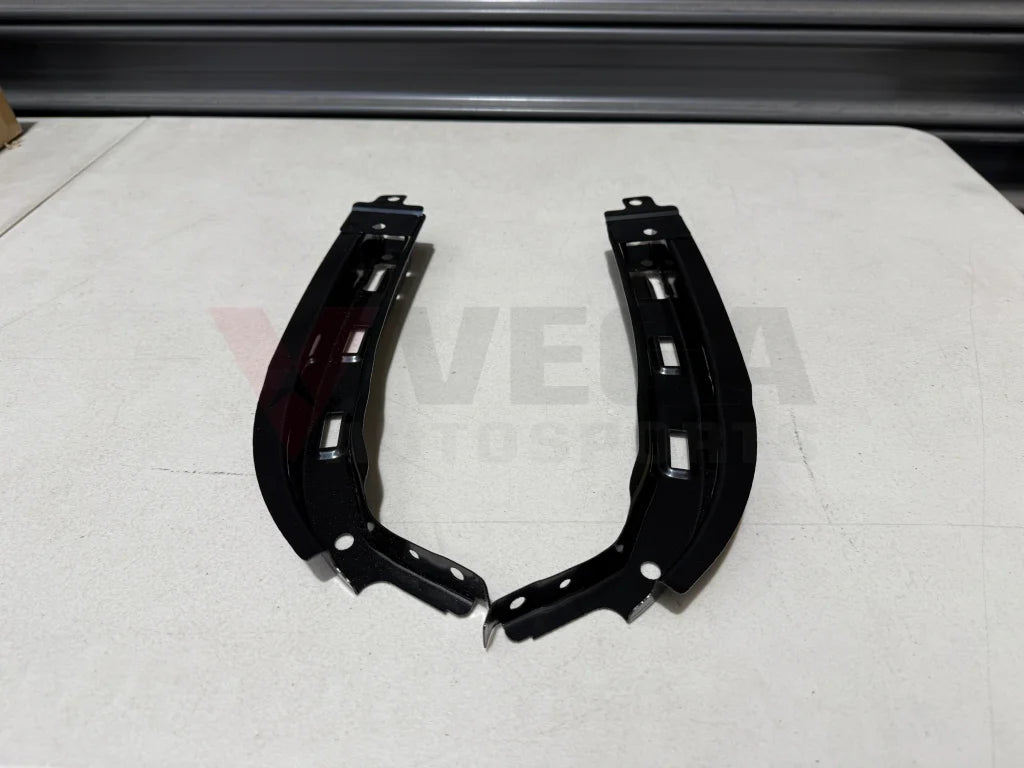 Front Bumper Lower Retainer Set RHS & LHS (Aftermarket) to suit Nissan Skyline R34 GTR 62294-AA400 / 62295-AA400