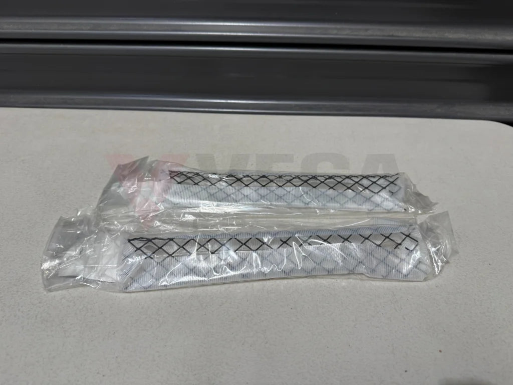 Front Bumper Mesh Set (2-piece) to suit Mitsubishi Lancer Evolution 7 CT9A MR957470 - Vega Autosports