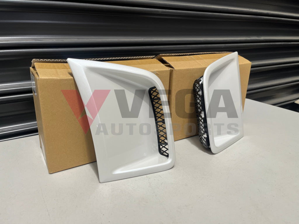 Front Bumper Side Covers (Satin White Pearl 37J) To Suit Subaru Wrx/Sti 08-14 Gr Gv 57731Fg160Wu /