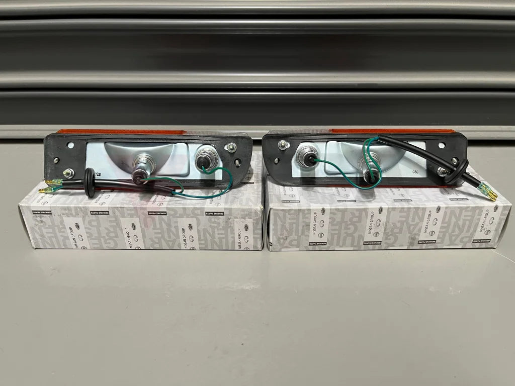 Front Combination Lamp Set RHS / LHS to suit Datsun 1200 Ute USDM / ADM B110 B120 Ute - Vega Autosports
