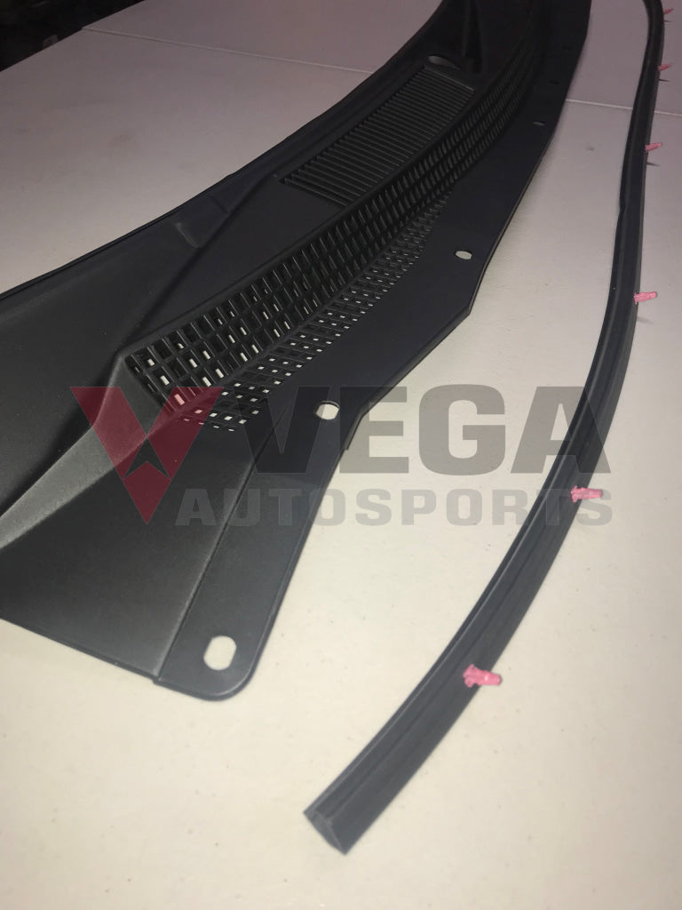 Front Cowl and Firewall Rubber Seal Set to suit Nissan Skyline R33 GTR / GTS / GTS-T / GTS4 - Vega Autosports