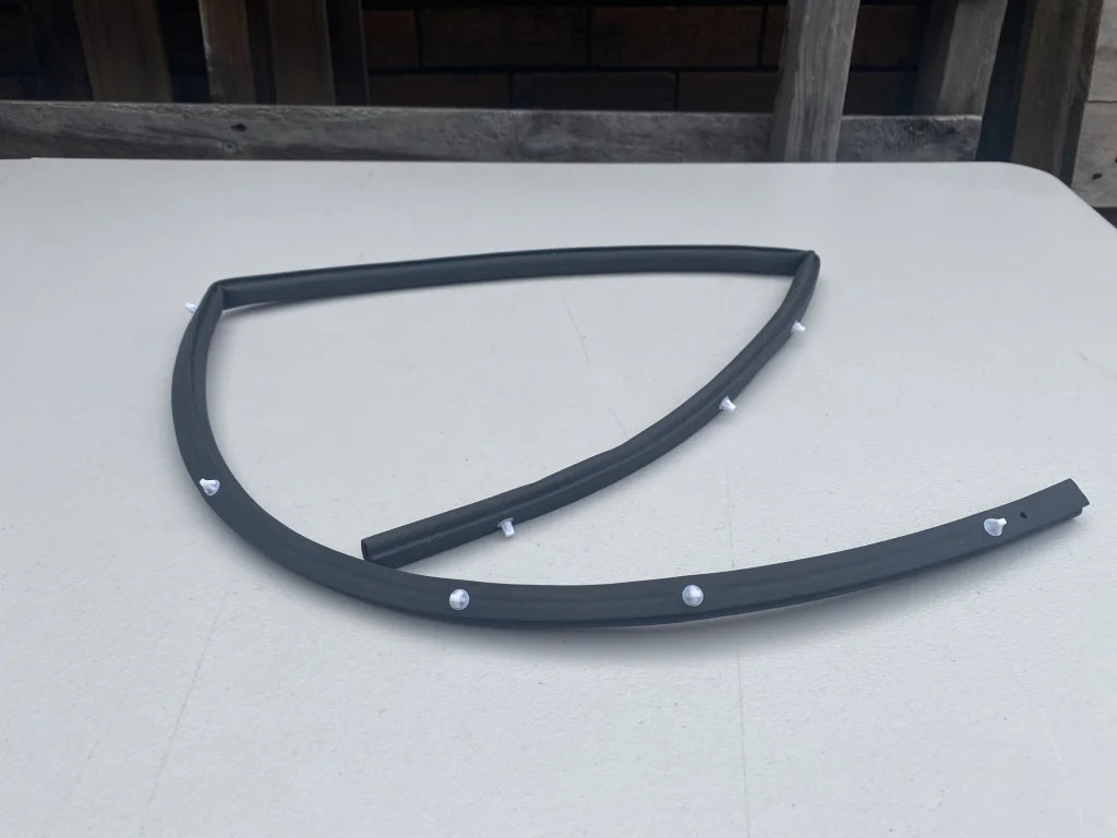 Front Cowl Panel Rubber Seal To Suit Mitsubishi Lancer Evolution 4 5 6 6.5 Cp9A Cn9A Exterior