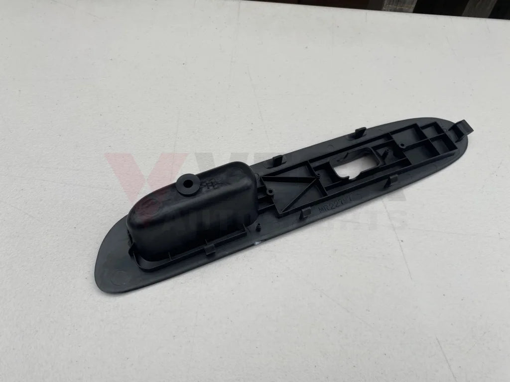Front Door Power Window Switch Trim (Lhs) To Suit Mitsubishi Lancer Evolution 4 / 5 6 6.5 Cp9A