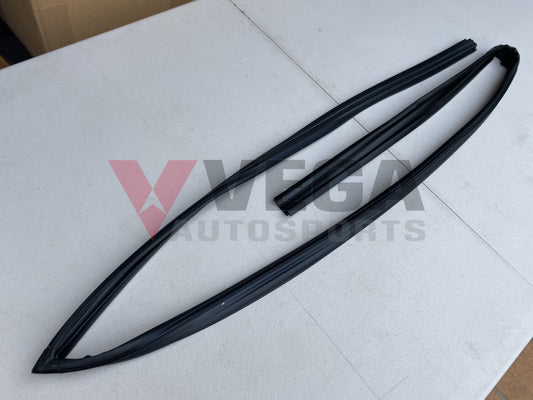Front Door Window Run Channel Rubber (RHS) to suit Mitsubishi Lancer Evolution 4, 5, 6, 6.5 TME / CN9A / CP9A - Vega Autosports