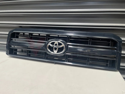 Front Grille Assembly To Suit Toyota Landcruiser 79 Series 2008-Current 53101-60450 Exterior