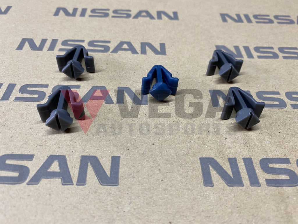 Front Grille Clip Set (5-piece) to suit Nissan Skyline R32 GTR - Vega Autosports