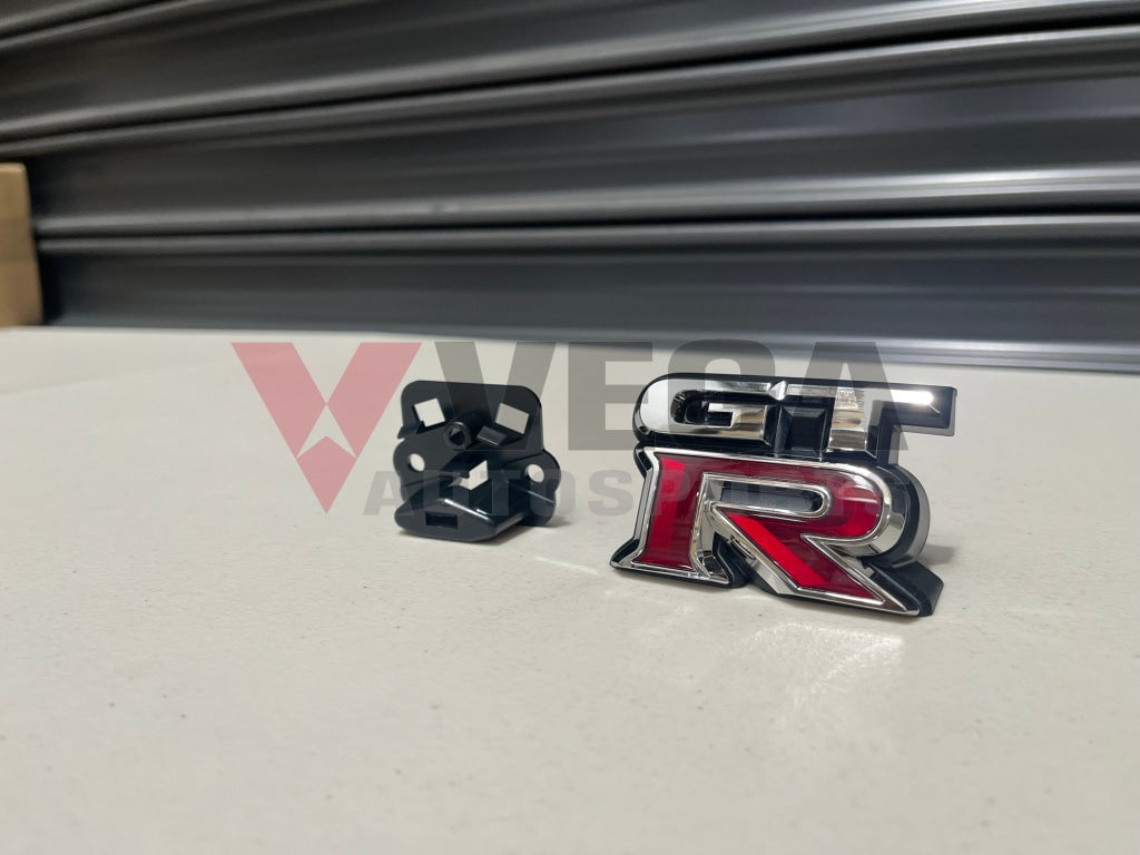 Front Grille Emblem To Suit Nissan R35 Gtr 62892-Jf60A / 62892-Jf01A Emblems Badges And Decals