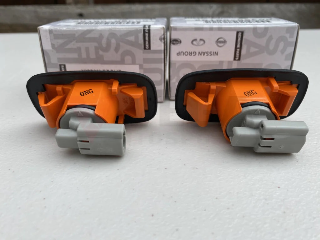 Front Guard Amber Indicator Set (2-Piece) To Suit Nissan Silvia S15 Electrical