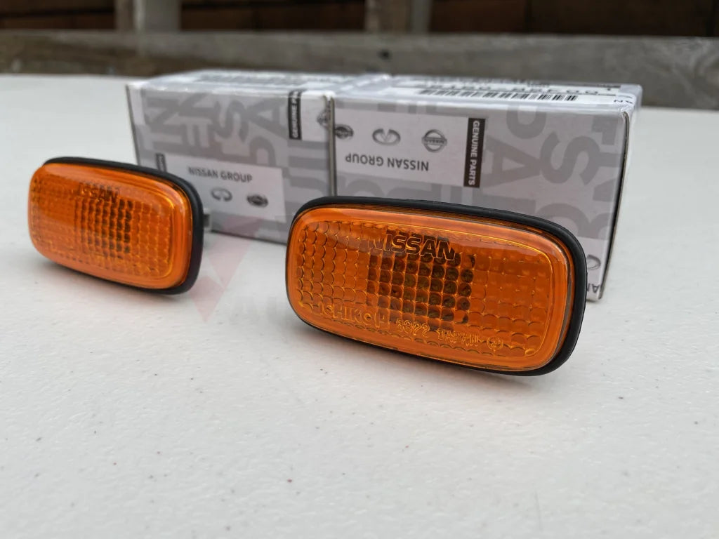 Front Guard Amber Indicator Set (2-Piece) To Suit Nissan Silvia S15 Electrical