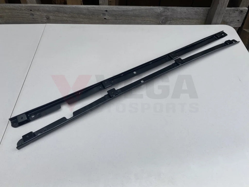 Front Guard Stiffener Set Rhs / Lhs To Suit Nissan Skyline R34 Gtr Exterior