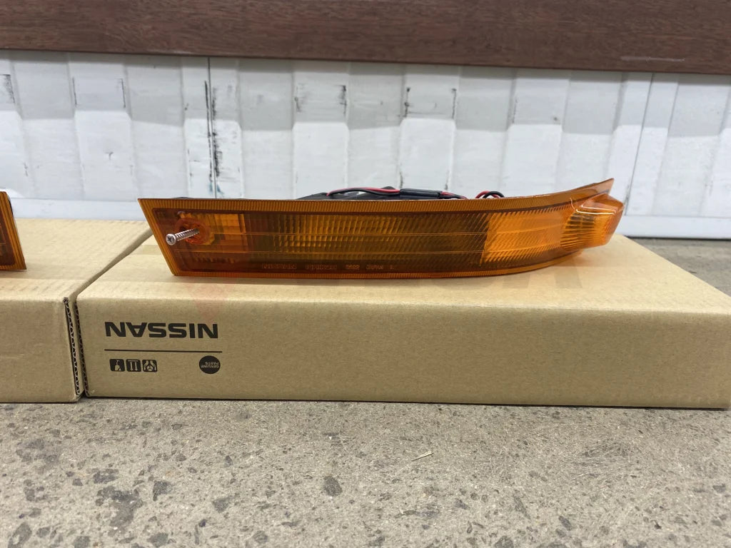 Front Indicator Lamp Set (Rhs & Lhs) To Suit Nissan Silvia S14 Series 2 Electrical