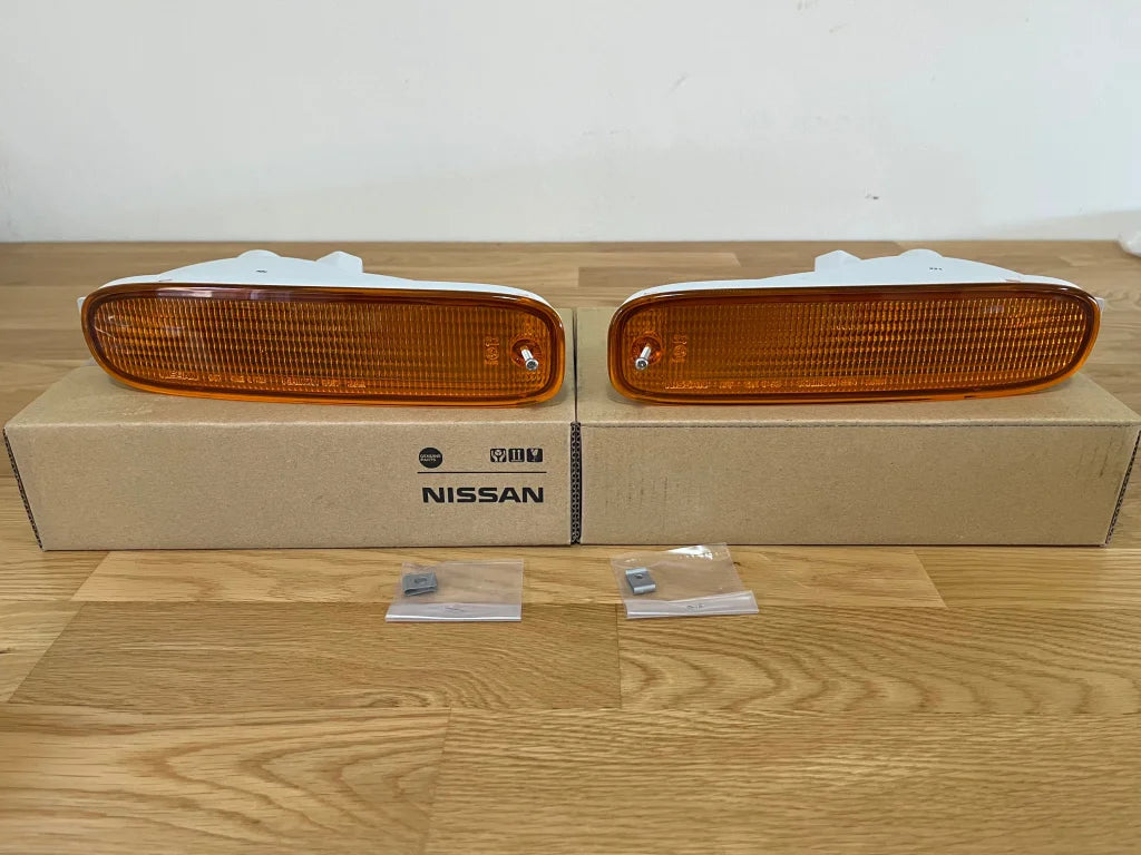 Front Indicator Set Rhs / Lhs To Suit Nissan Silvia S14 Adm Models Electrical