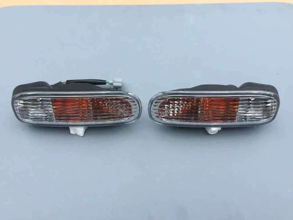 Front Indicator Set RHS / LHS to suit Toyota Supra JZA80 Series 2 96-02 81510-80086 / 81520-80086 Electrical