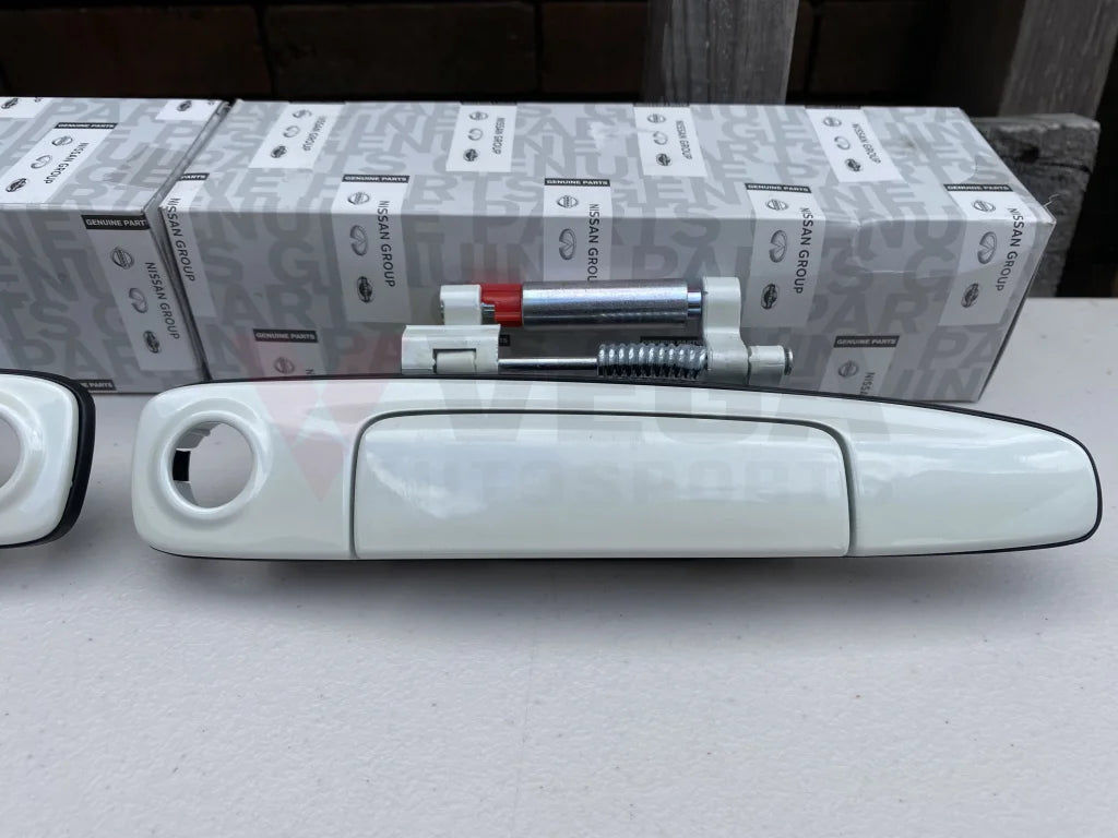 Front Outer Door Handle Assembly (Rhs & Lhs) Qx1 To Suit Nissan Skyline R34 Gtr / Gt-T Gt-V Exterior