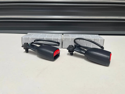 Front Seat Belt Buckle Set (Rhs And Lhs) To Suit Nissan R34 Gtr / Gtt Gt4 86842-Aa010 Interior